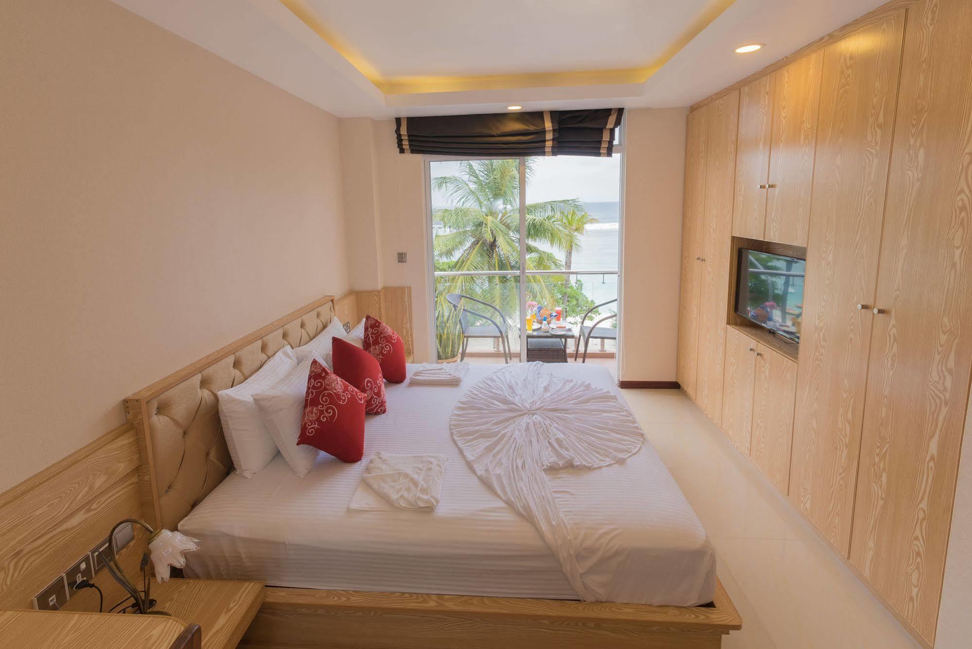 Hathaa Beach Maldives Hulhumale Exterior foto